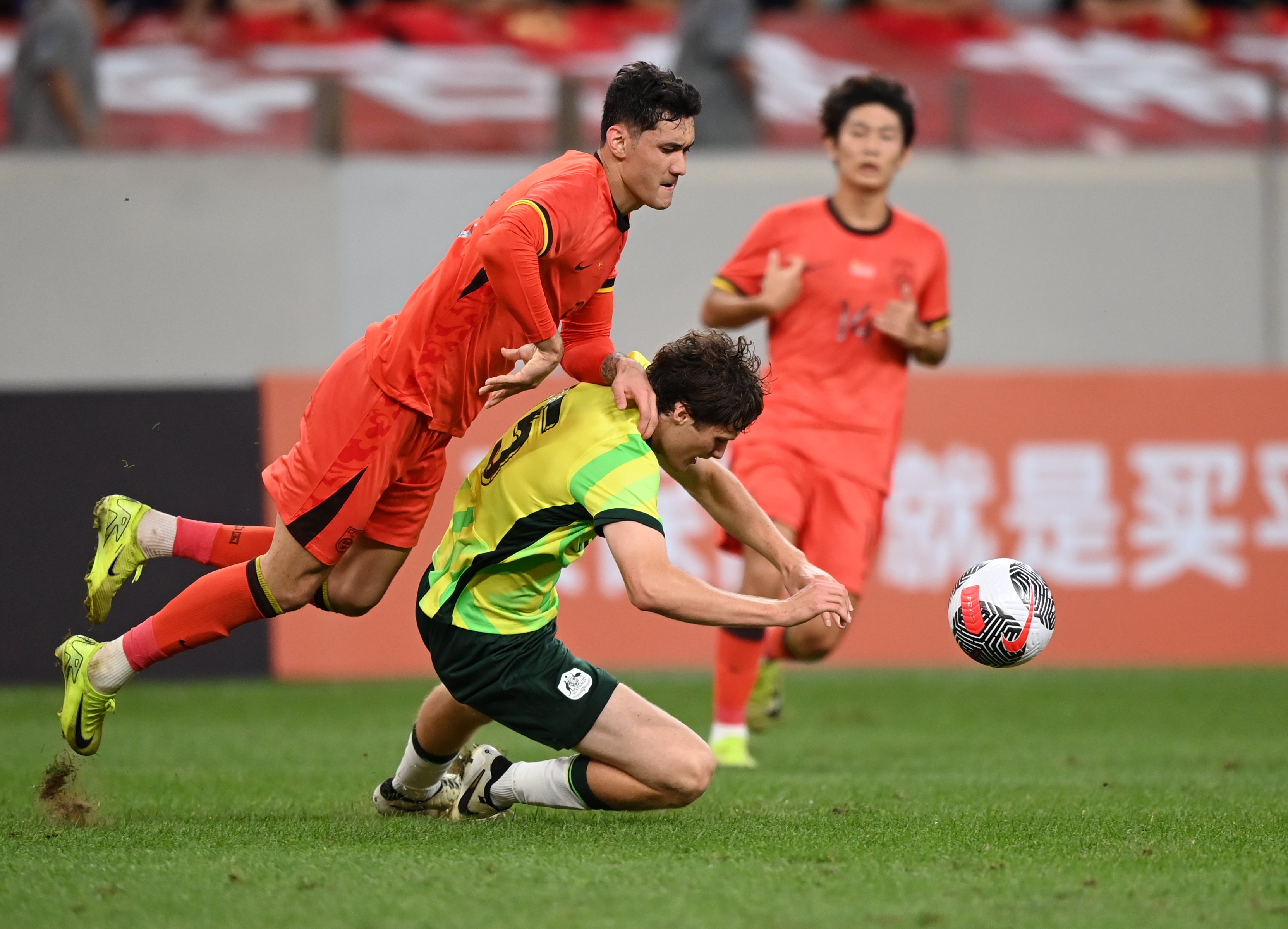 米兰体育APP-国内足球职业联赛中国球队取得胜利(国内足球职业联赛中国球队取得胜利了吗)